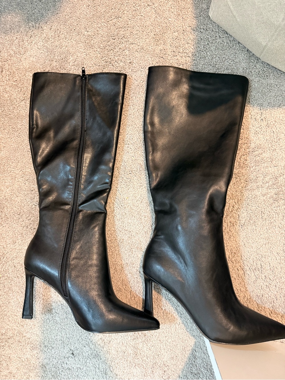 Anne Michelle Black Knee-High Pointed Toe Heeled Boots NWOT